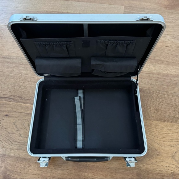 Halliburton Briefcase for Men - Picture 7 of 9